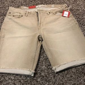 Brand new Jean Khaki short (MEN)